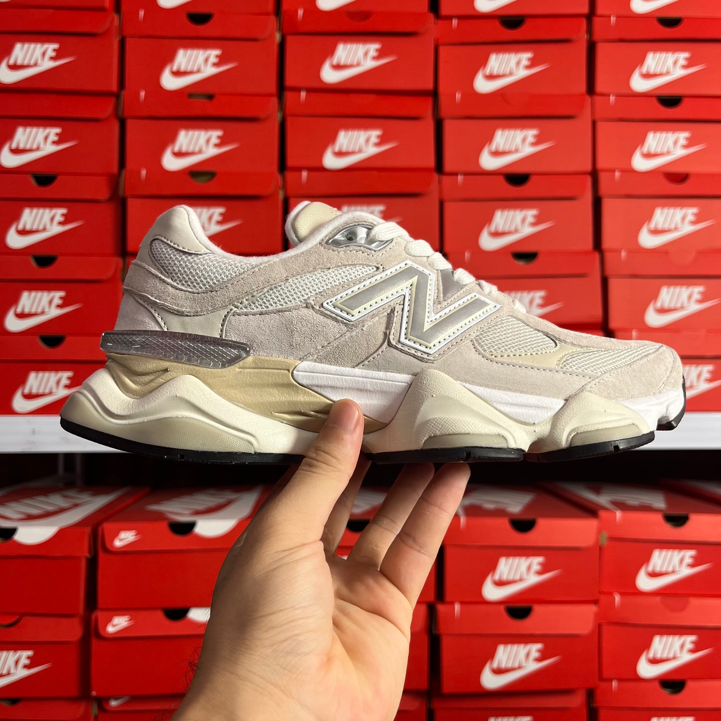 New Balance 9060 Uomo Donna Sneakers Lifestyle Scarpe Sportive