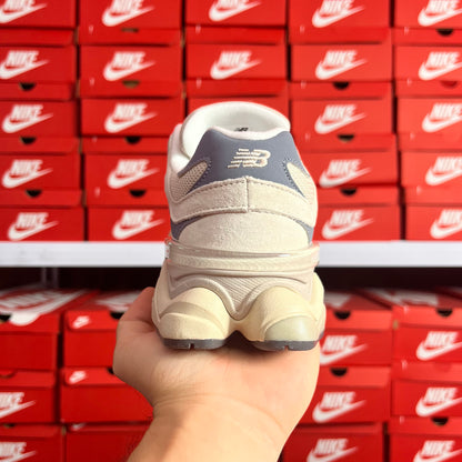 New Balance 9060 Uomo Donna Sneakers Lifestyle Scarpe Sportive