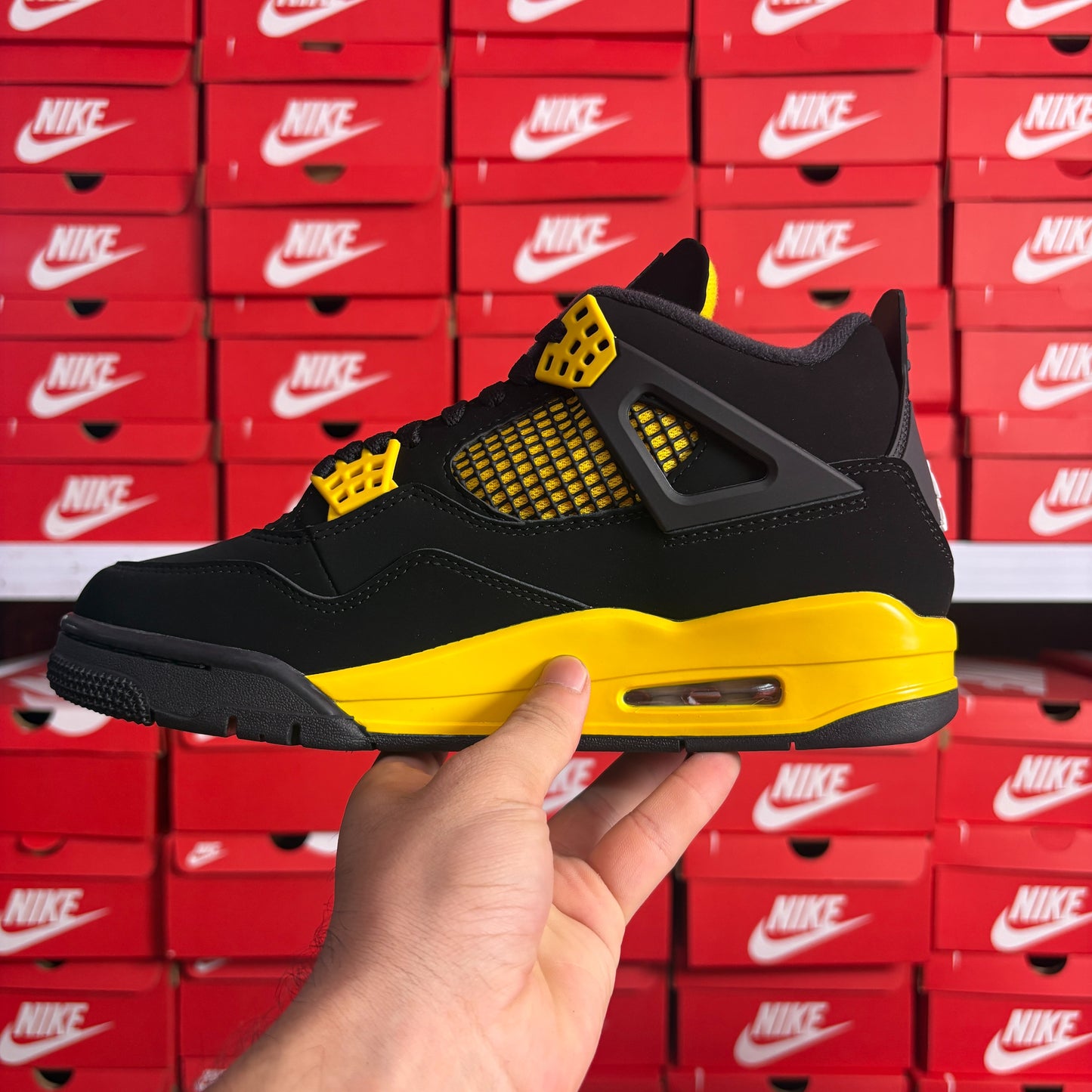 Nike Air Jordan 4 Retro Thunder Black Yellow Uomo Donna Sneakers Scarpe
